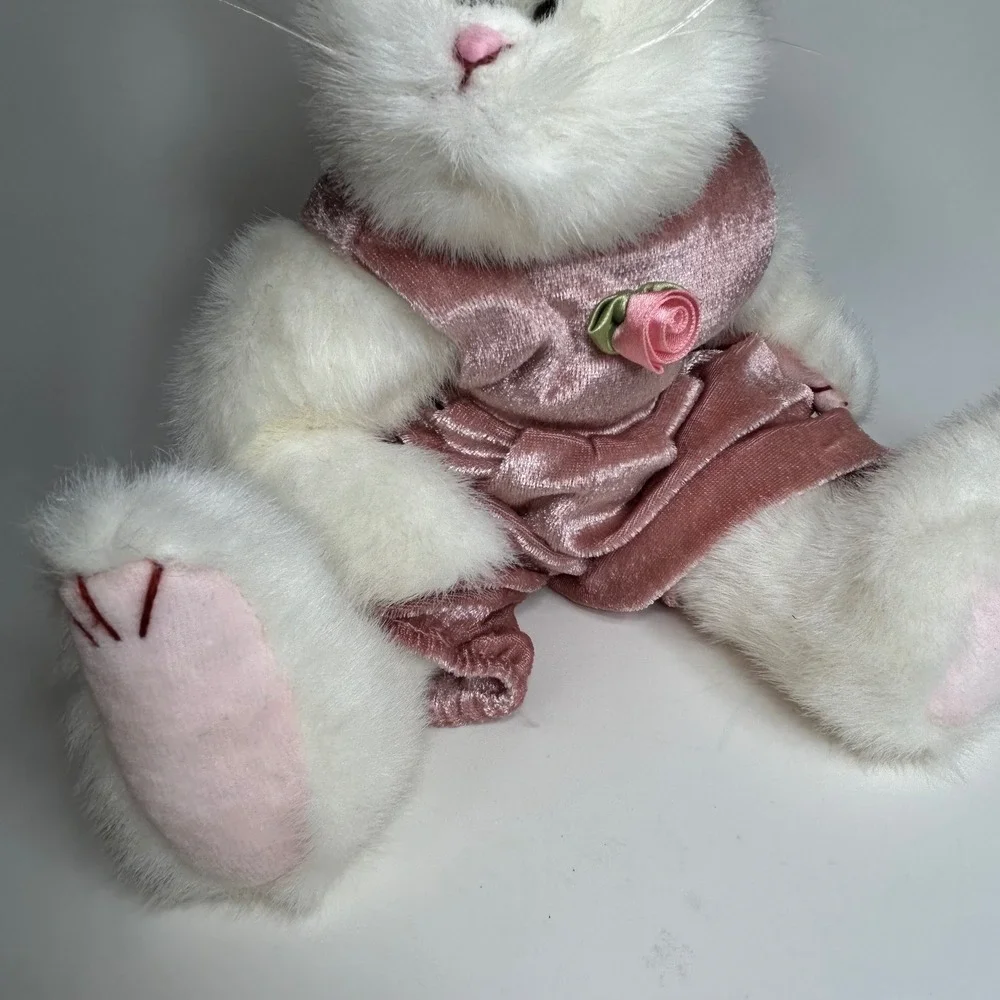 Ty Attic Treasures White Bunny Rabbit Sara Plush Pink Velvet Rose 1993 Vintage‎